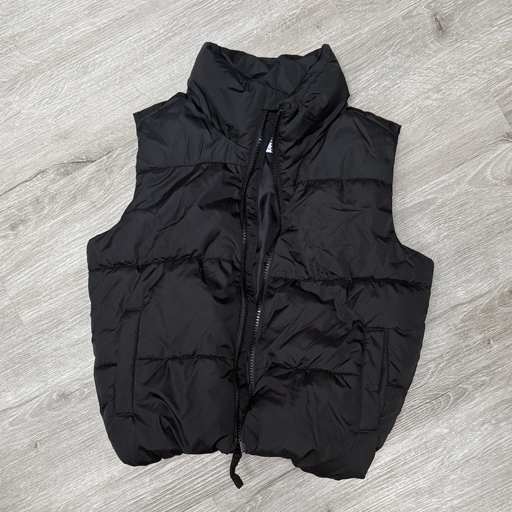 Old Navy Black Puffer Vest